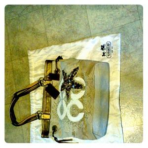 Coach tote. No- A1182-1702